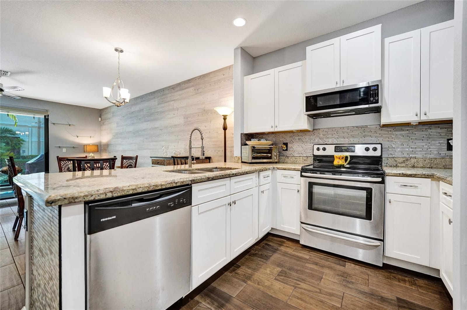 4228 N Dixie Highway 106, Oakland Park, FL 33334 photo 8
