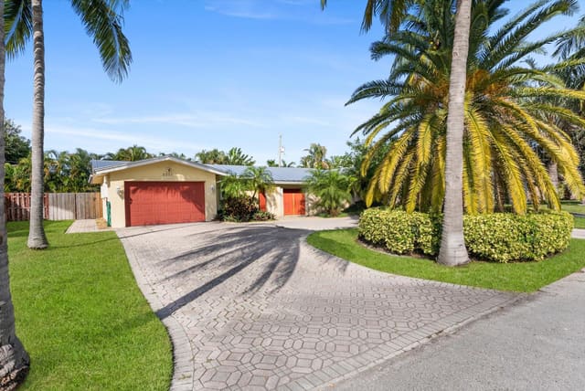 2251 NE 37th Court, sold in Lighthouse Manor, Lighthouse Point, FL