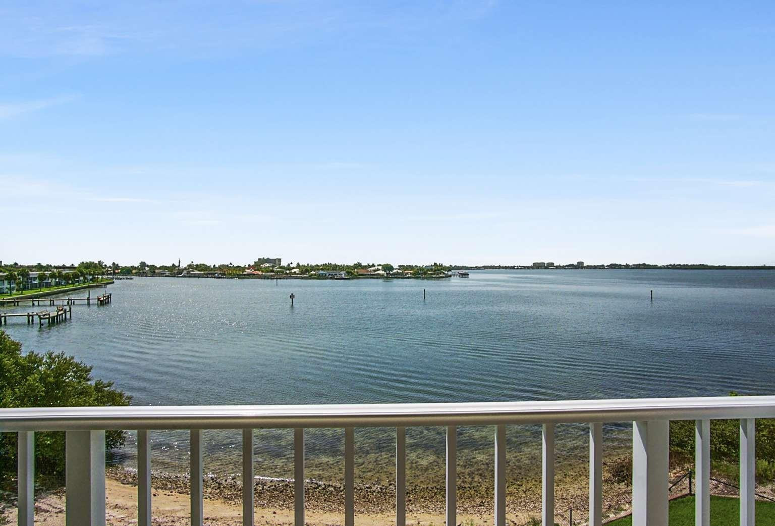 3 Harbour Isle Drive 302, Fort Pierce, FL 34949, Fort Pierce
