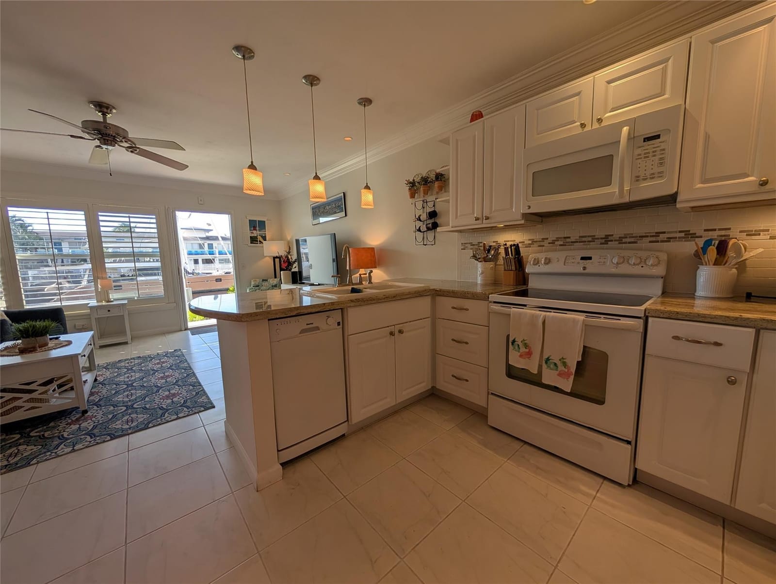 2808 NE 33rd Court 101, Fort Lauderdale, FL 33306 photo 16