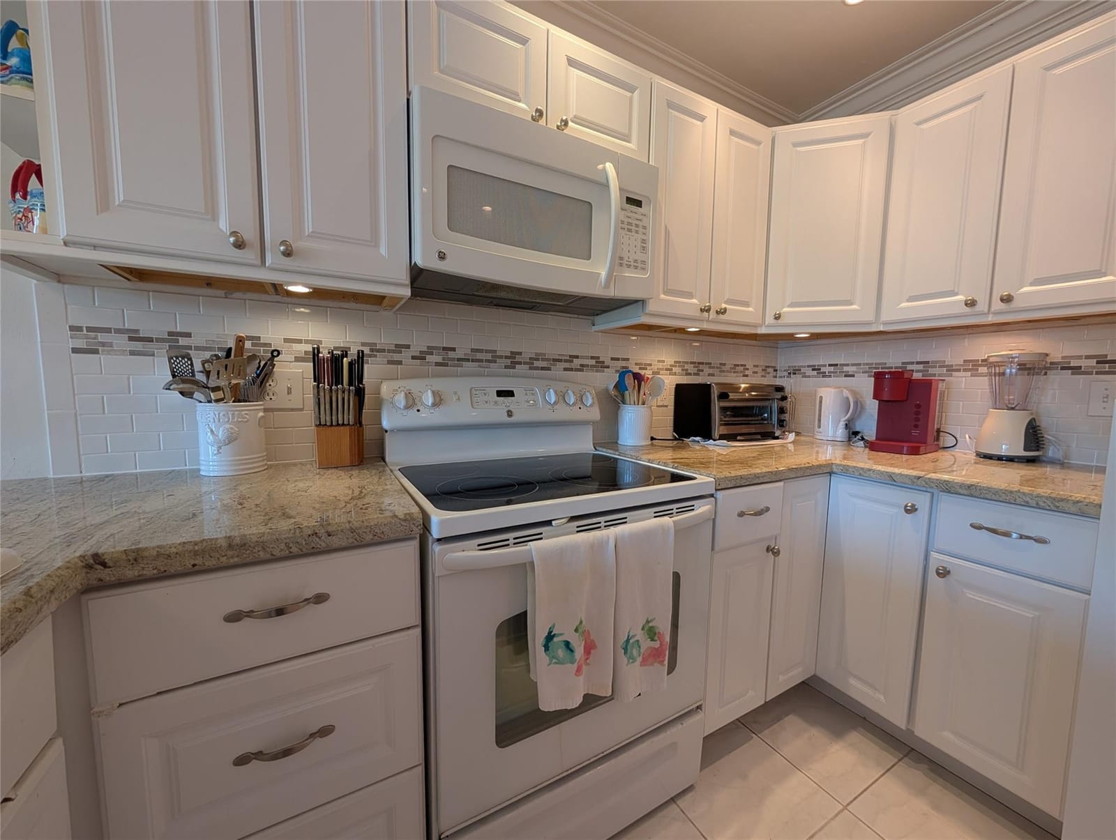 2808 NE 33rd Court 101, Fort Lauderdale, FL 33306 photo 6