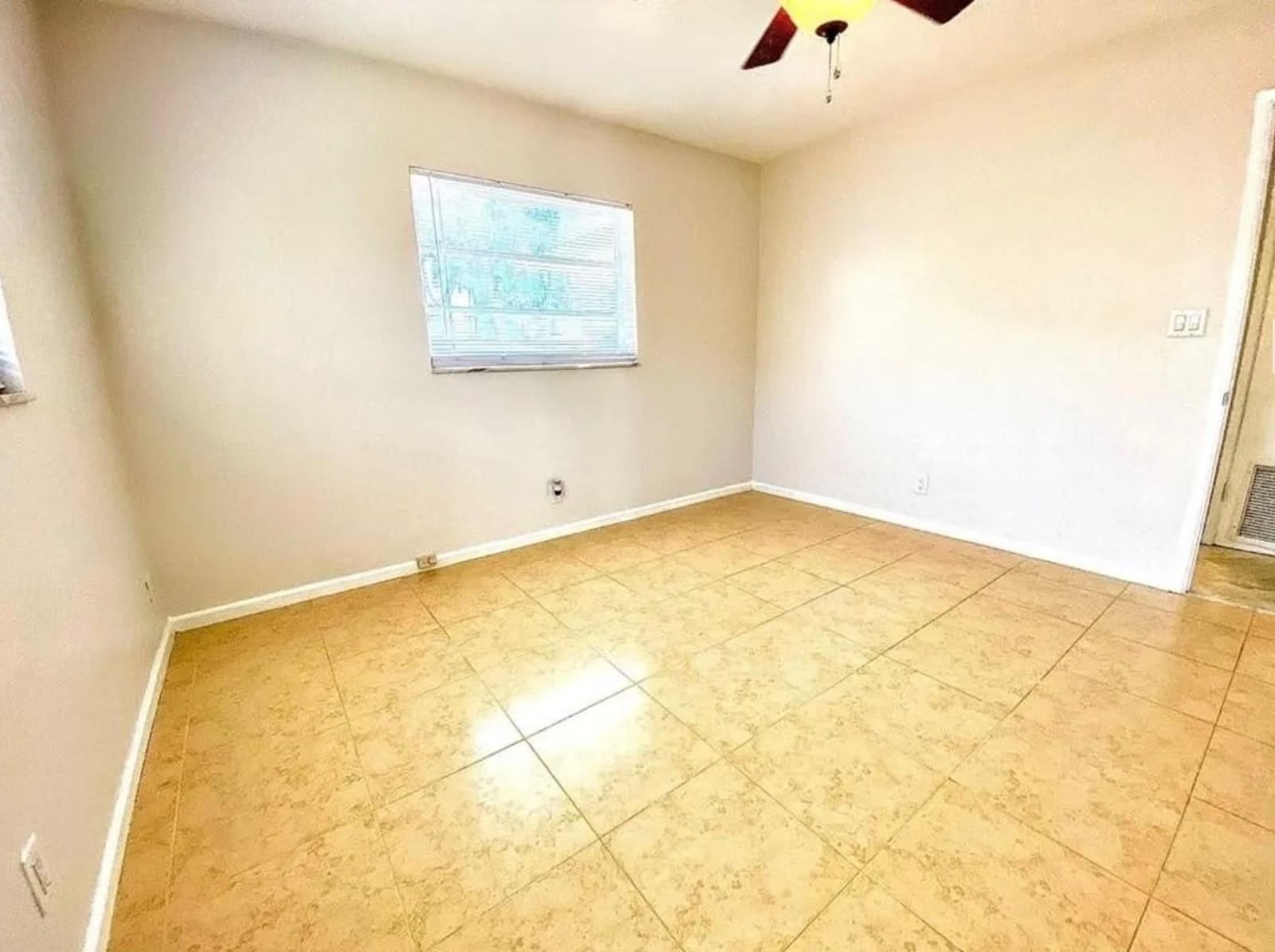 1644 NE 33rd Street, Oakland Park, FL 33334 photo 23