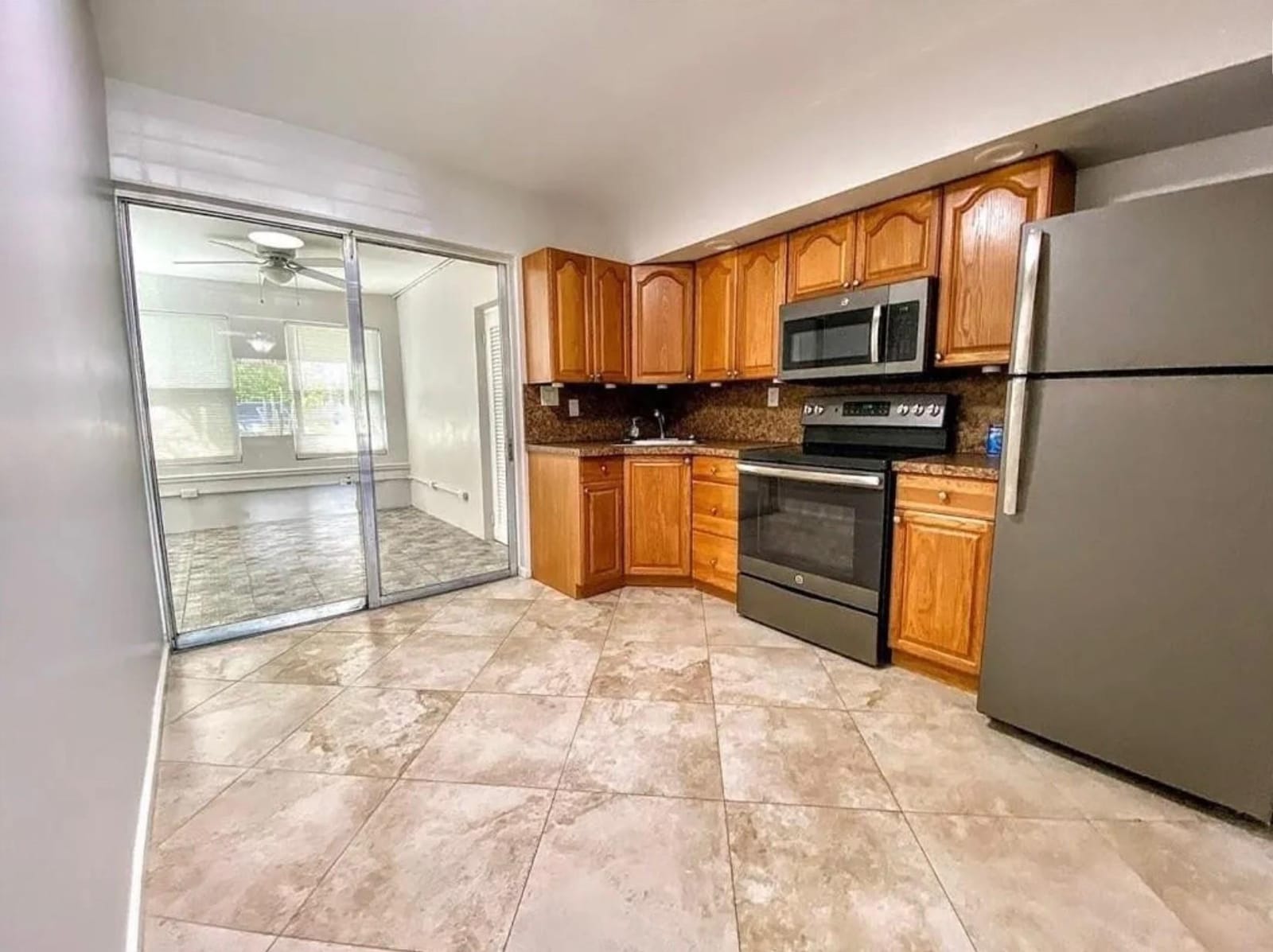 1644 NE 33rd Street, Oakland Park, FL 33334 photo 8