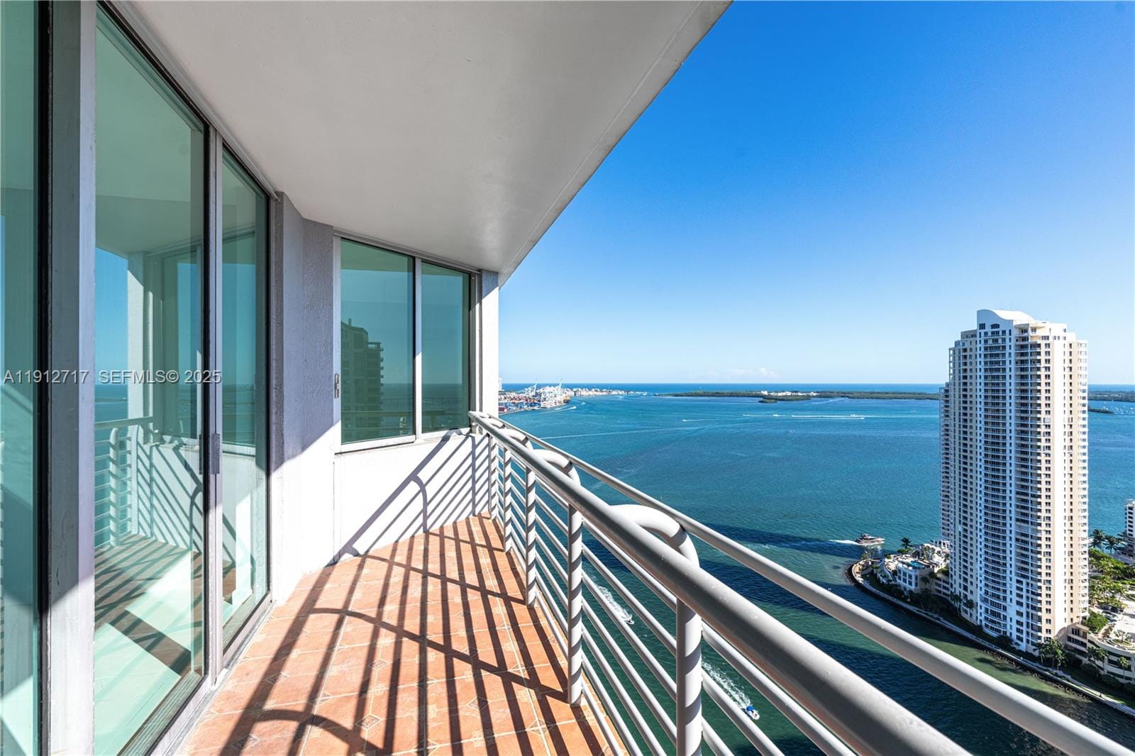 335 S Biscayne Boulevard 4105, Miami, FL 33131 photo 13