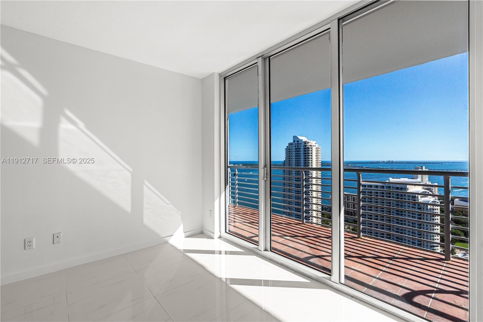 335 S Biscayne Boulevard 4105, Miami, FL 33131 photo 16