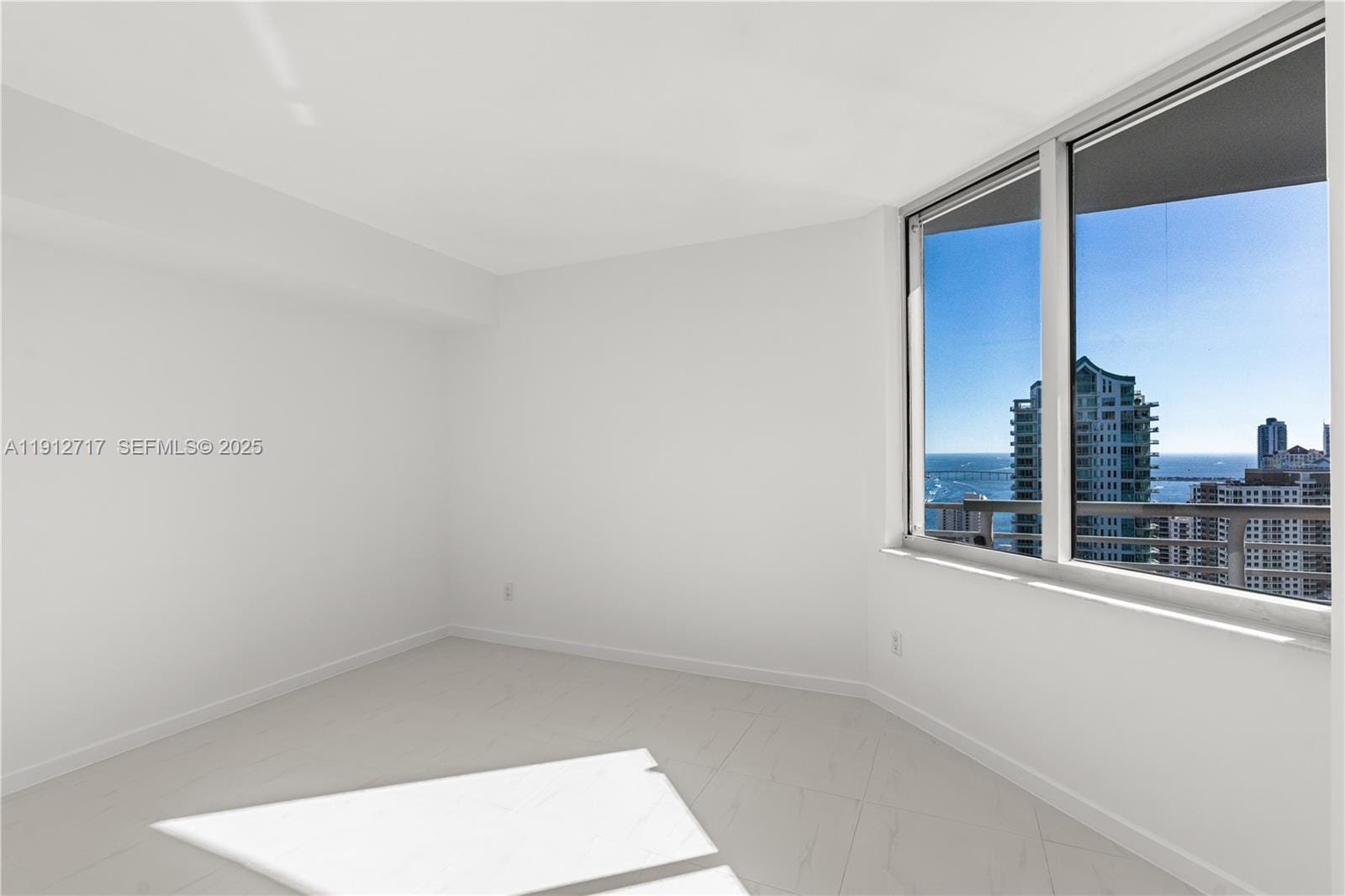 335 S Biscayne Boulevard 4105, Miami, FL 33131 photo 26