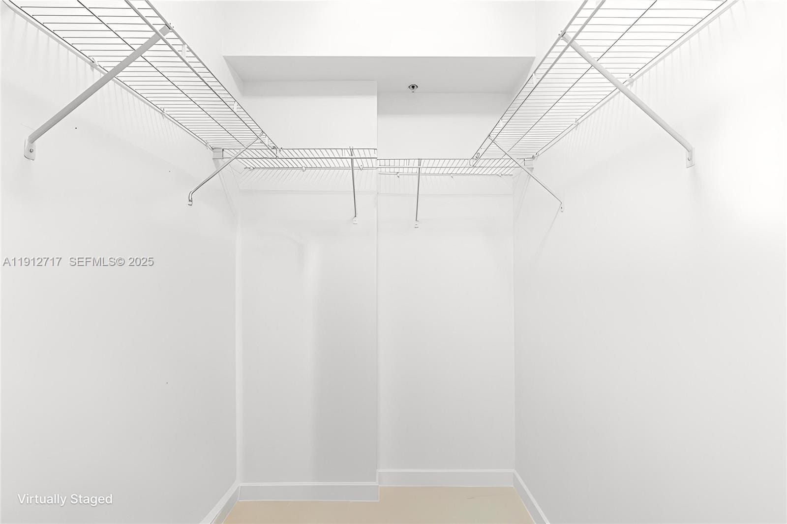335 S Biscayne Boulevard 4105, Miami, FL 33131 photo 30