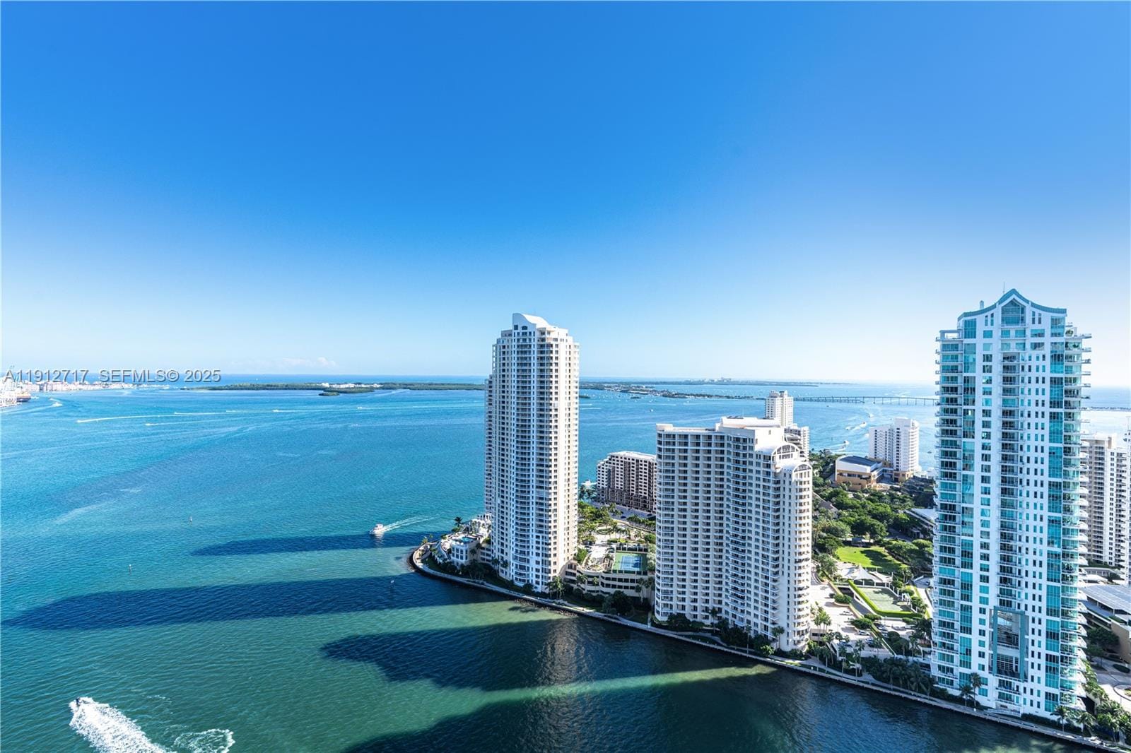 335 S Biscayne Boulevard 4105 — photo 5