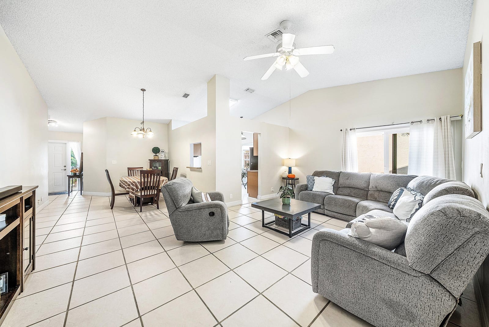 16 Ripley Way, Boynton Beach, FL 33426 photo 7
