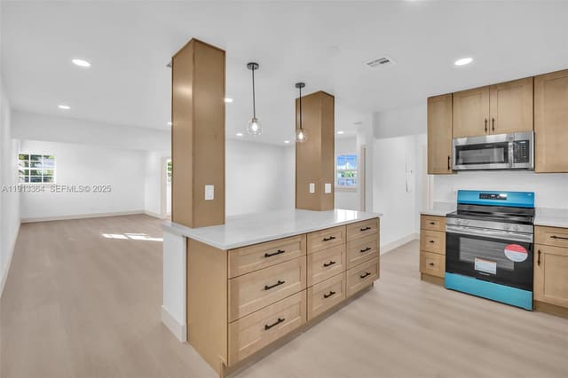 18120 NW 25th Avenue, sold in Stoneybrook Estates, Miami Gardens, FL