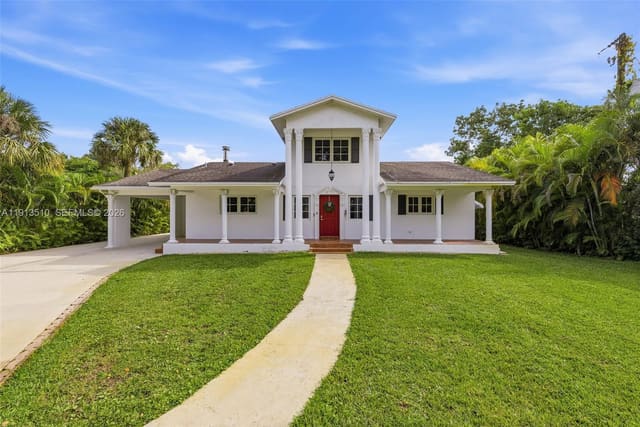 740 E Country Club Circle, sold in Country Club Estates Unit, Plantation, FL