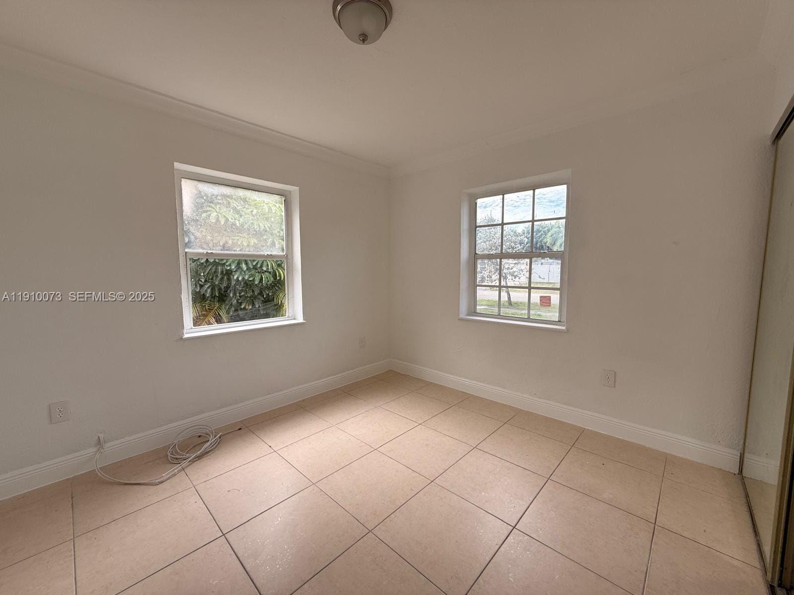 9 Miami Gardens Road, West Park, FL 33023 photo 5
