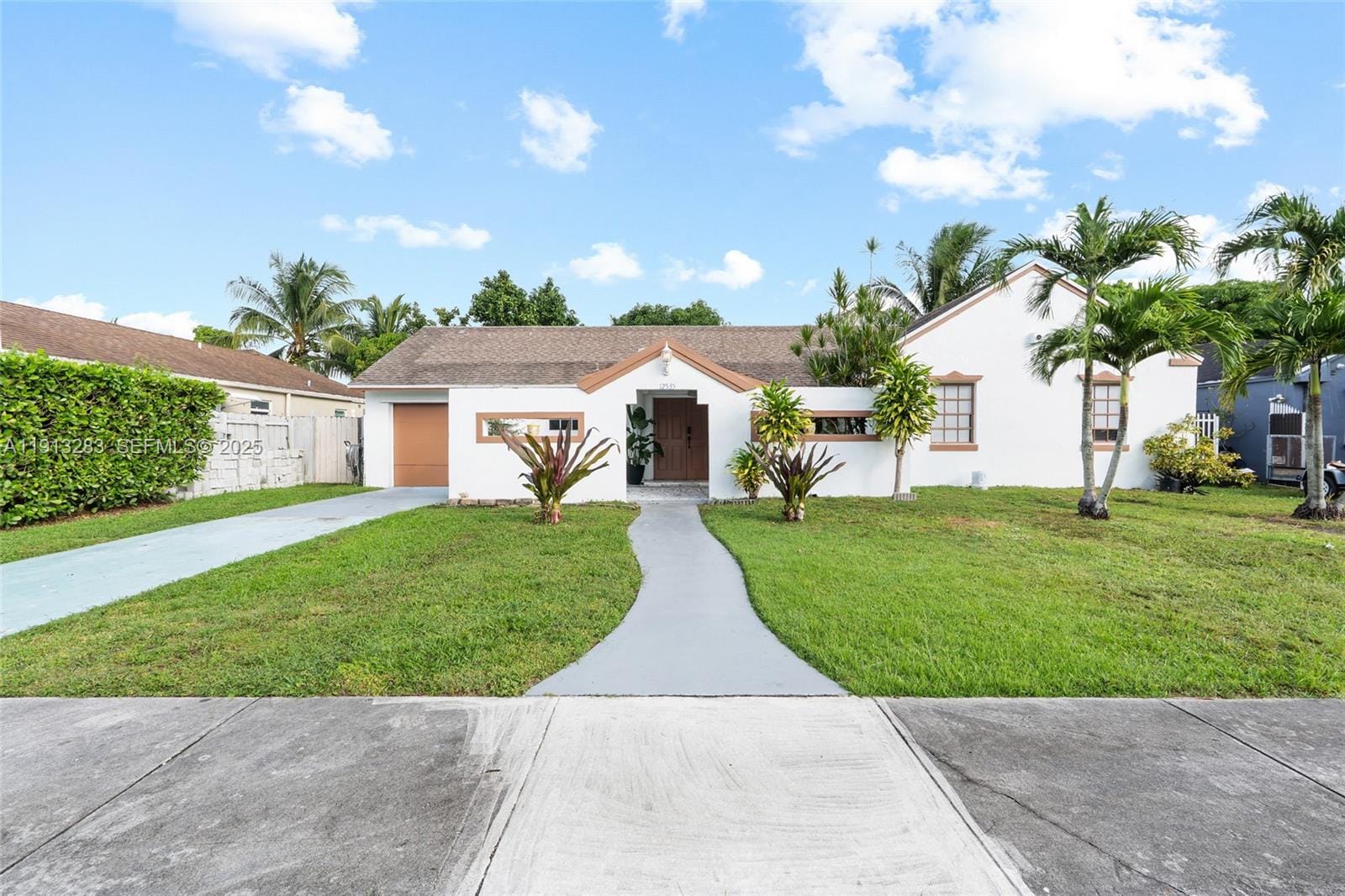 3 bedroom home for sale at 12535 219th, Miami, FL 33170 — $565,000