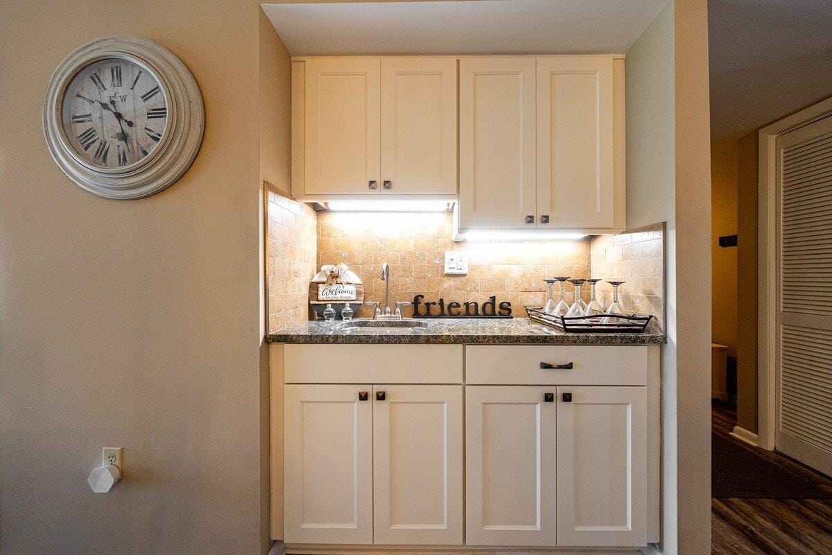 9430 Meadowood Drive 205, Fort Pierce, FL 34951 photo 15