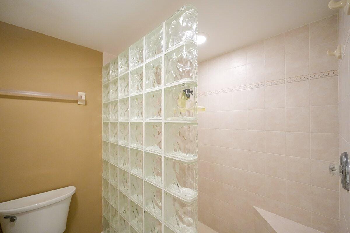 9430 Meadowood Drive 205, Fort Pierce, FL 34951 photo 20