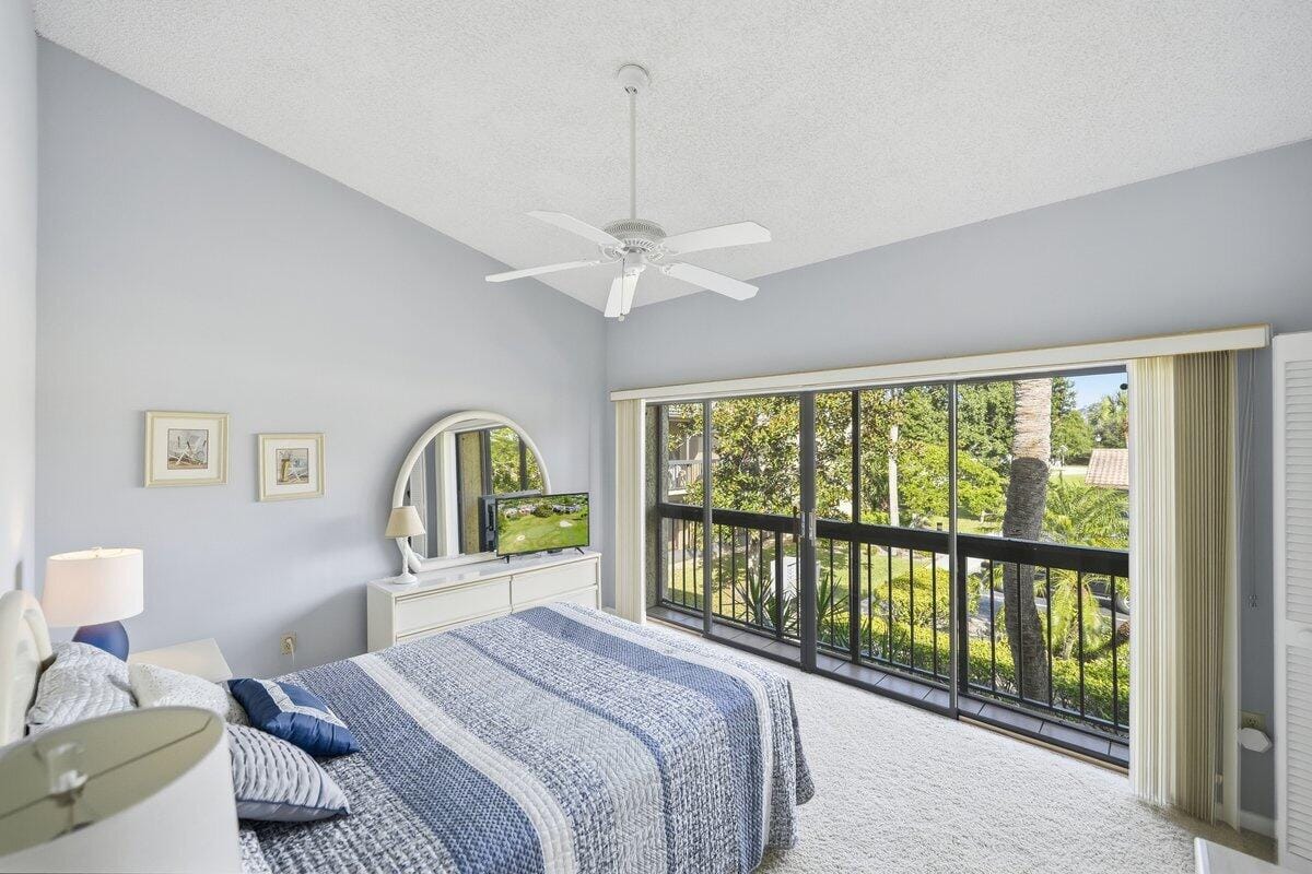 9430 Meadowood Drive 205, Fort Pierce, FL 34951 photo 21