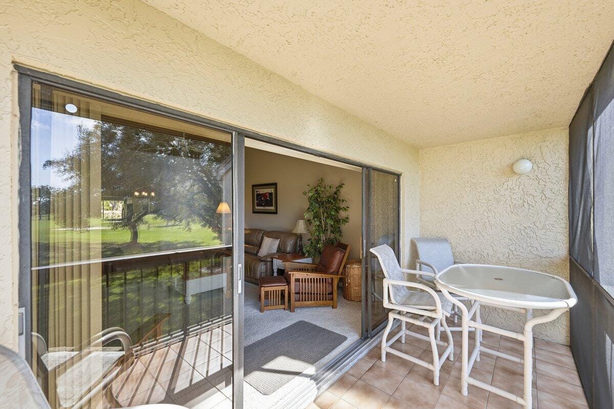 9430 Meadowood Drive 205, Fort Pierce, FL 34951 photo 25