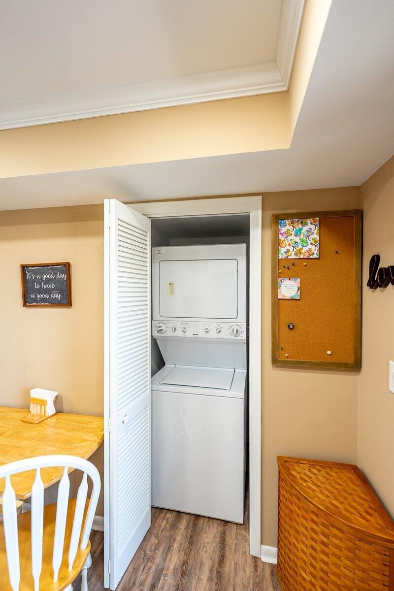9430 Meadowood Drive 205 — photo 7