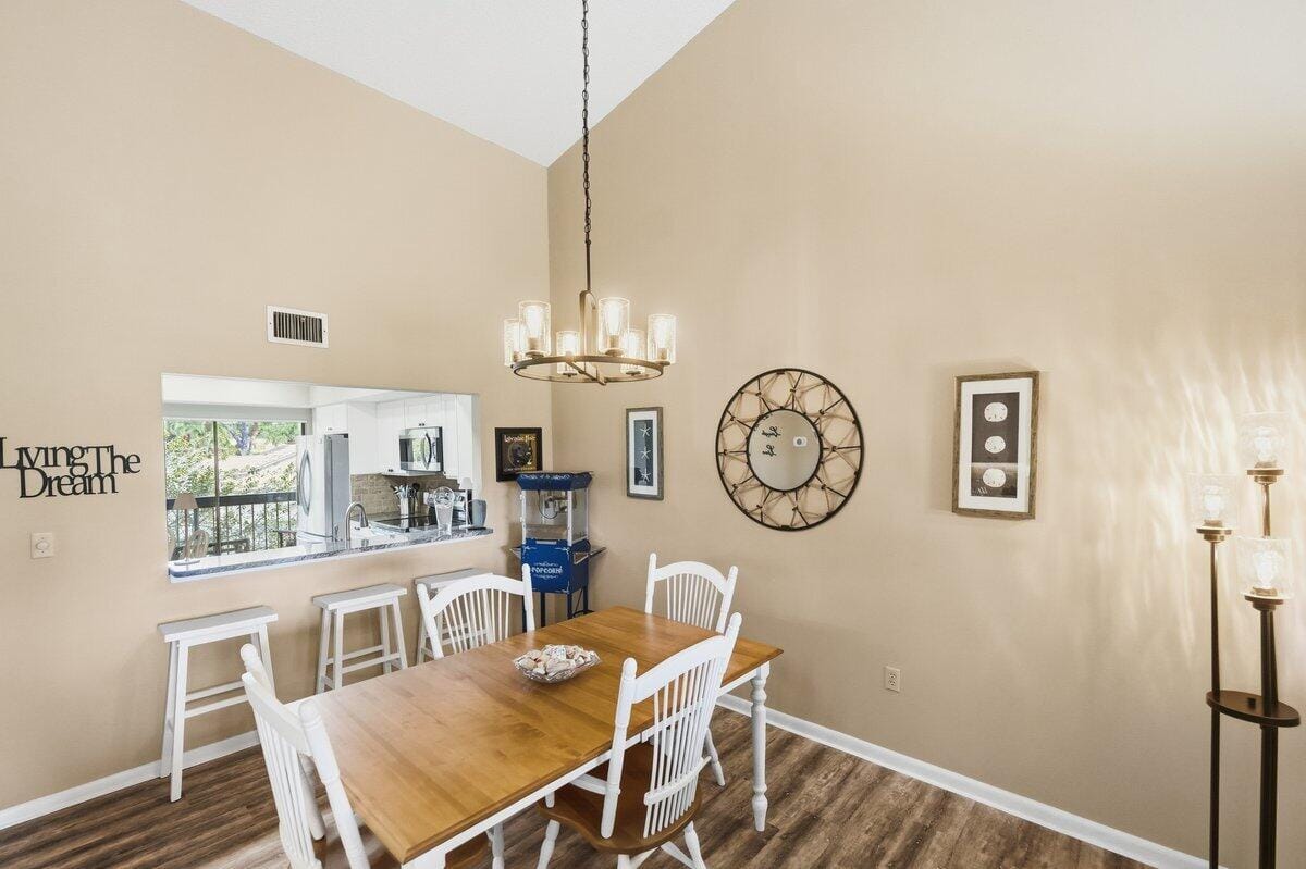 9430 Meadowood Drive 205 — photo 10