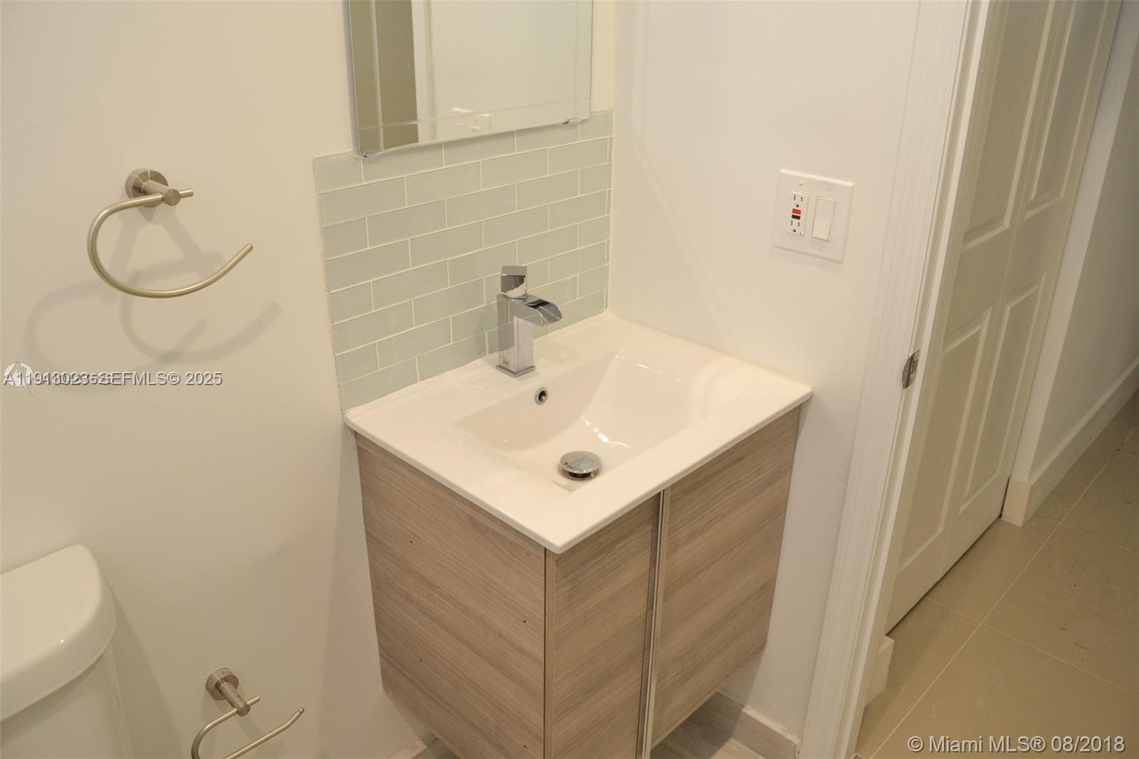 9375 Fontainebleau Boulevard L122, Miami, FL 33172 photo 13