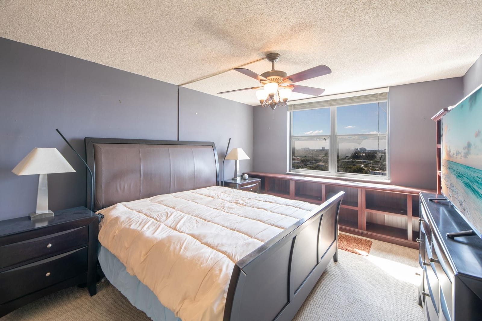 427 Golden Isles Drive 14B, Hallandale Beach, FL 33009 photo 16