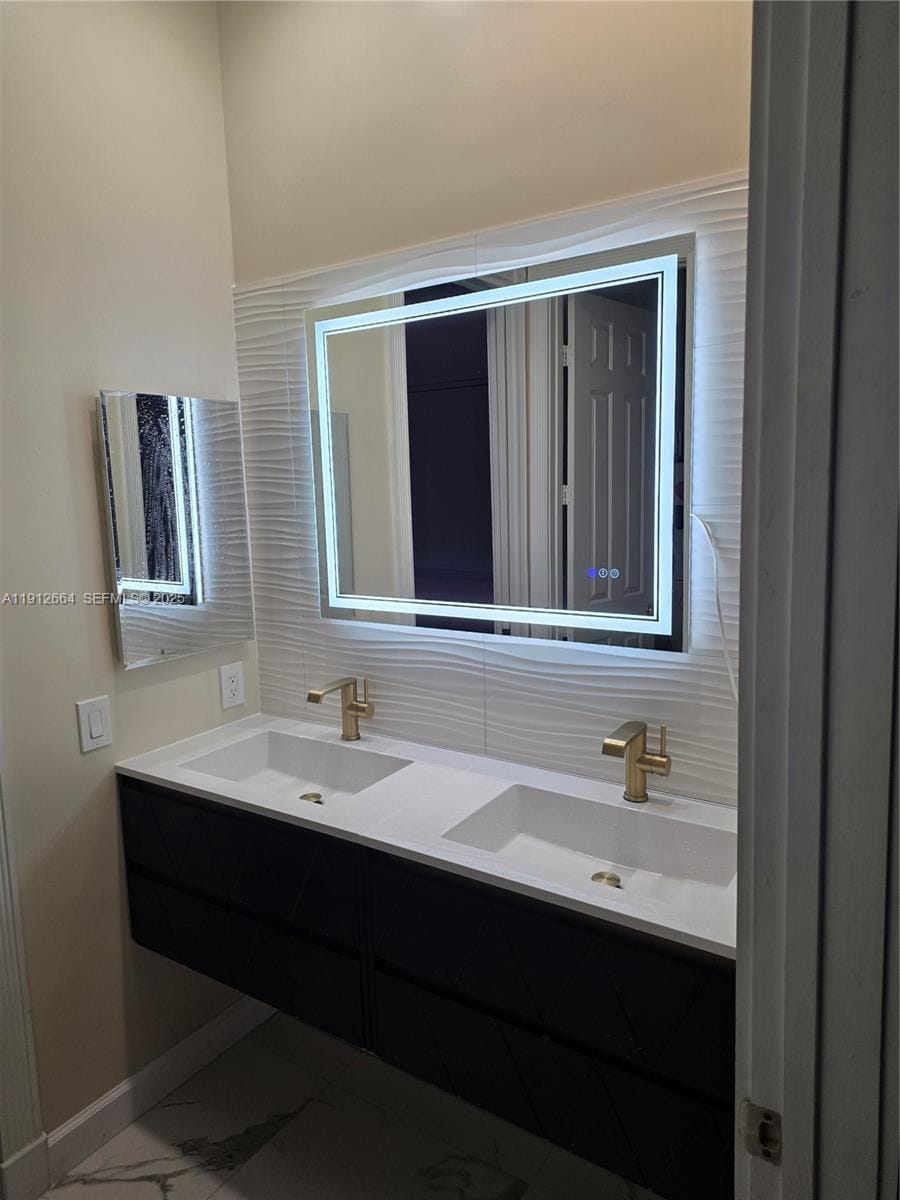 321 Windmill Palm Avenue, Plantation, FL 33324 photo 18