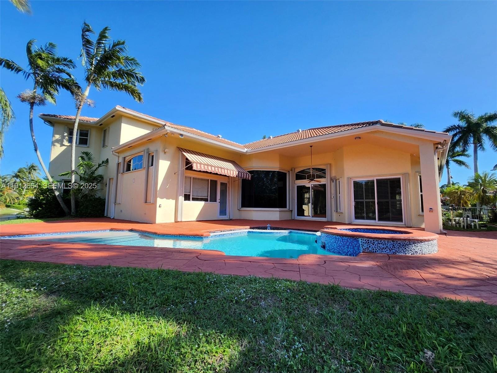 321 Windmill Palm Avenue, Plantation, FL 33324 photo 3