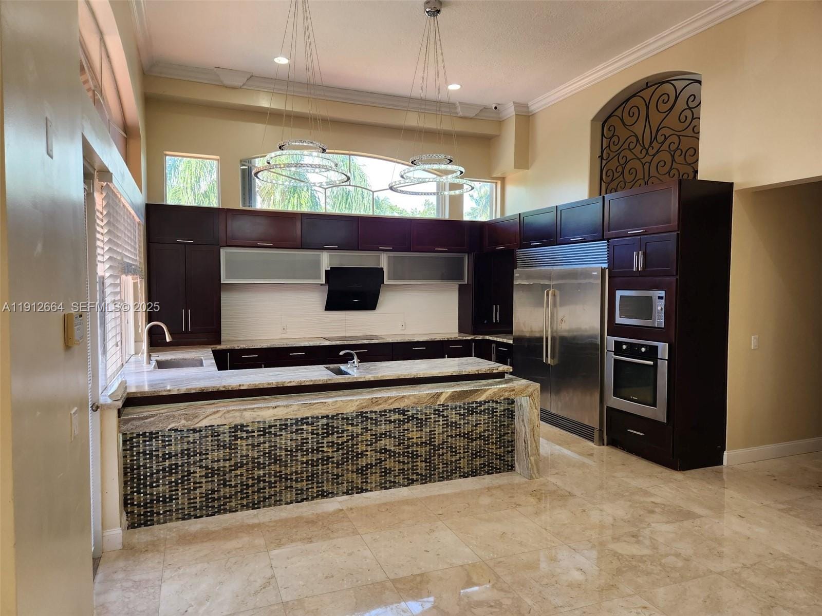 321 Windmill Palm Avenue, Plantation, FL 33324 photo 6