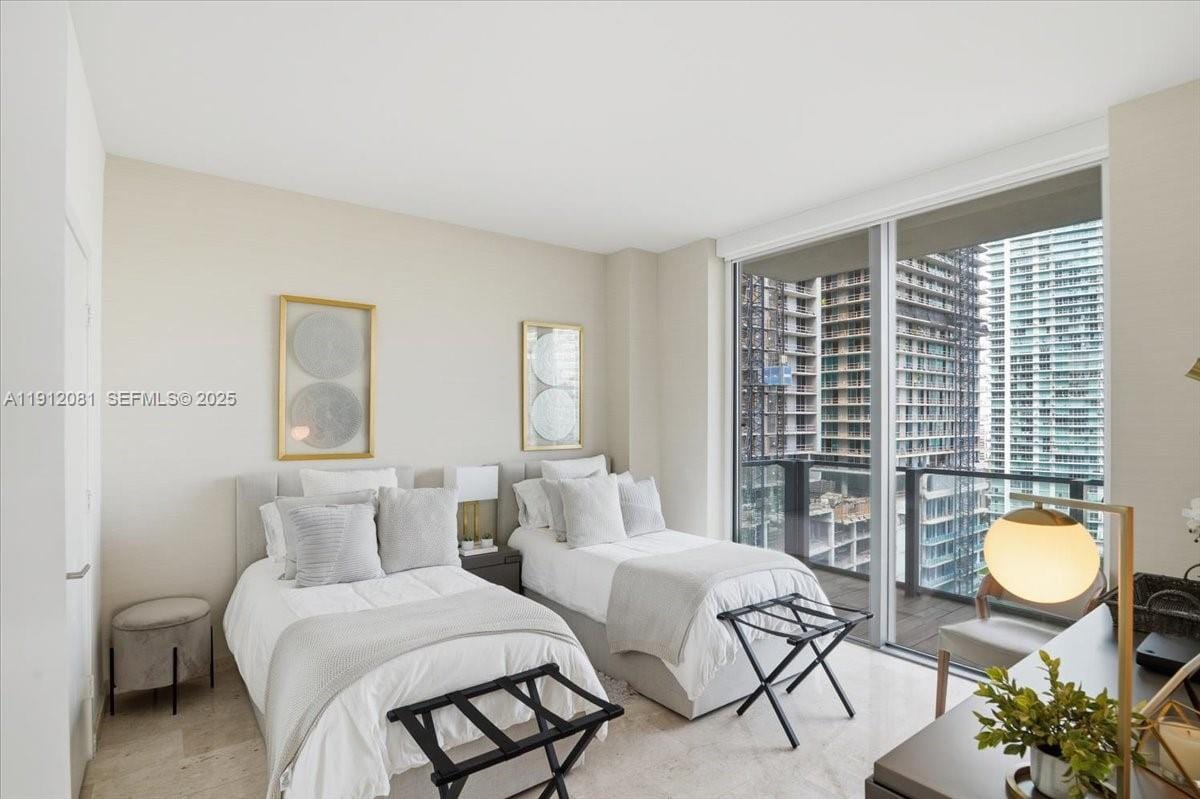 88 SW 7th Street 1111, Miami, FL 33130 photo 19