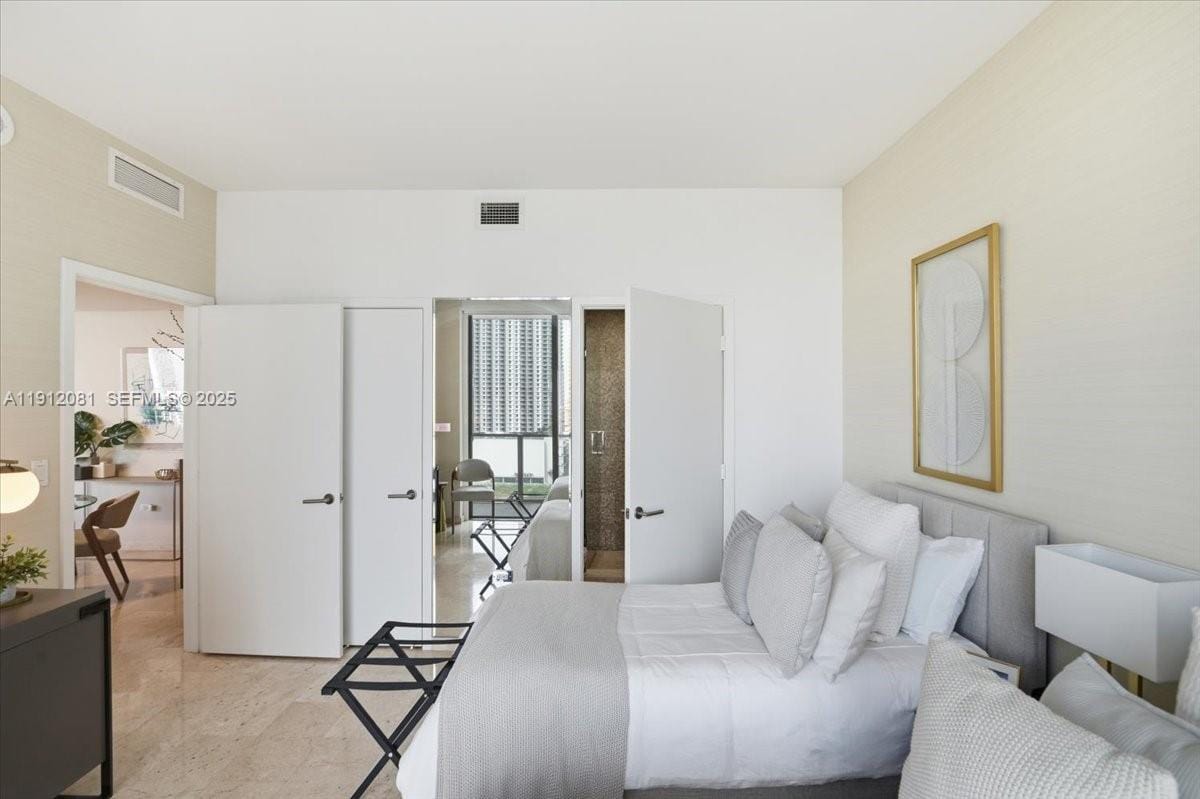 88 SW 7th Street 1111, Miami, FL 33130 photo 20