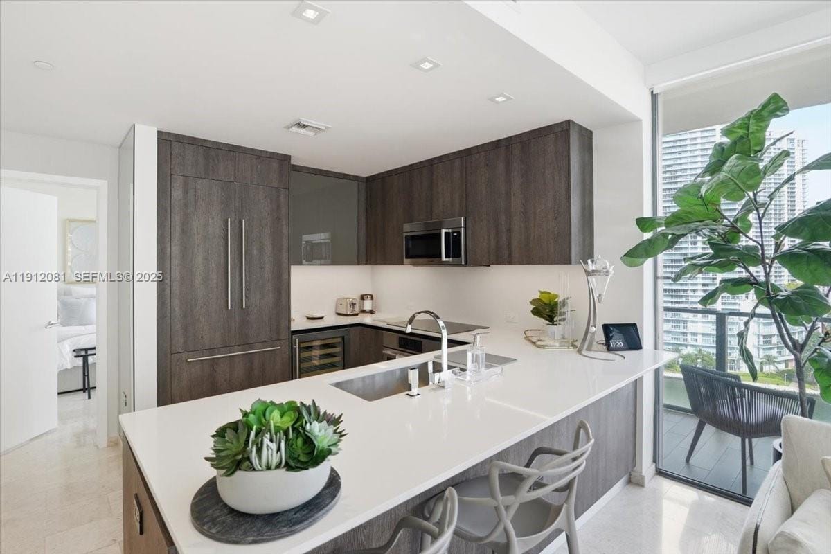 88 SW 7th Street 1111, Miami, FL 33130 photo 8