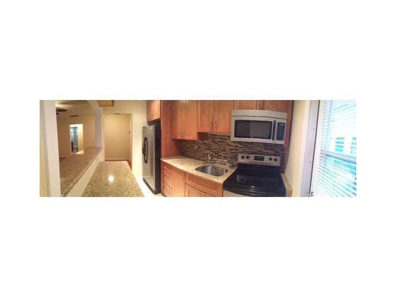 2404 NE 33rd Avenue 12 — photo 9