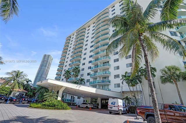 19370 Collins Avenue PH-24, Sunny Isles Beach, FL 33160