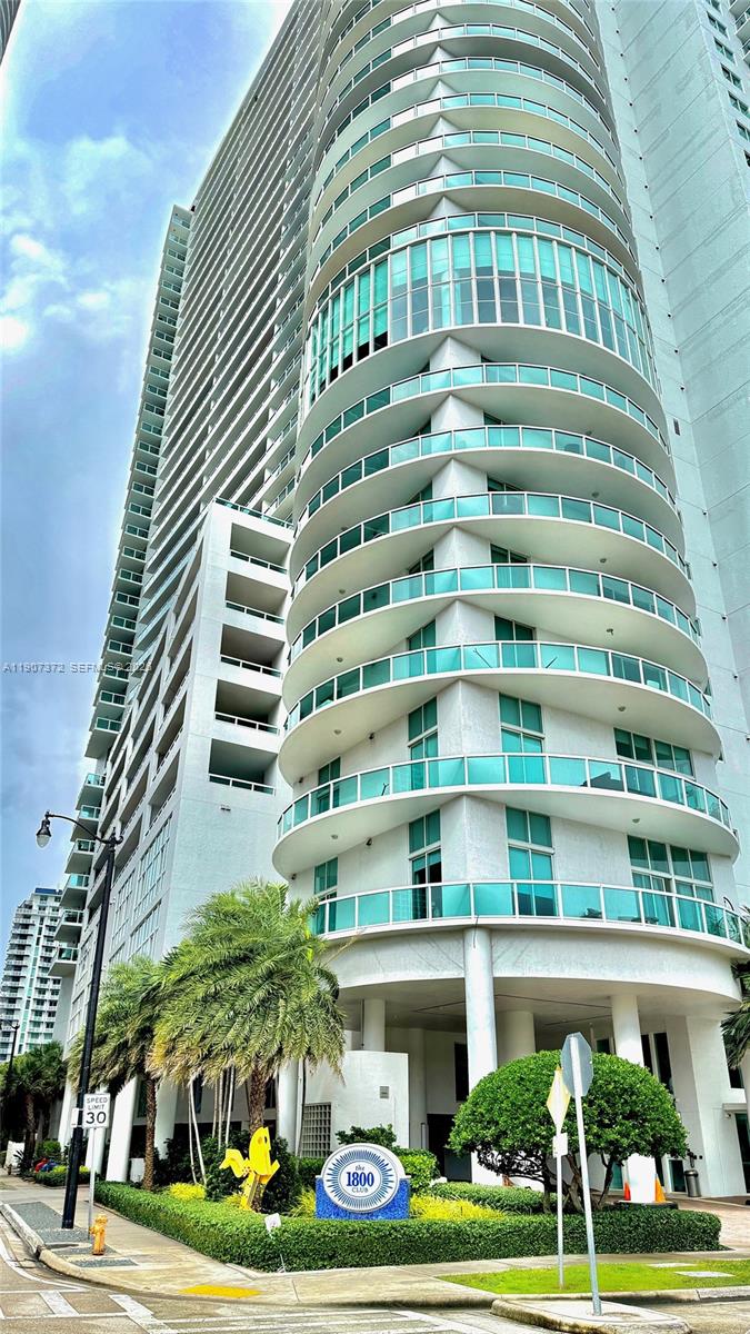 1800 N Bayshore Drive 1906, Miami, FL 33132, Miami