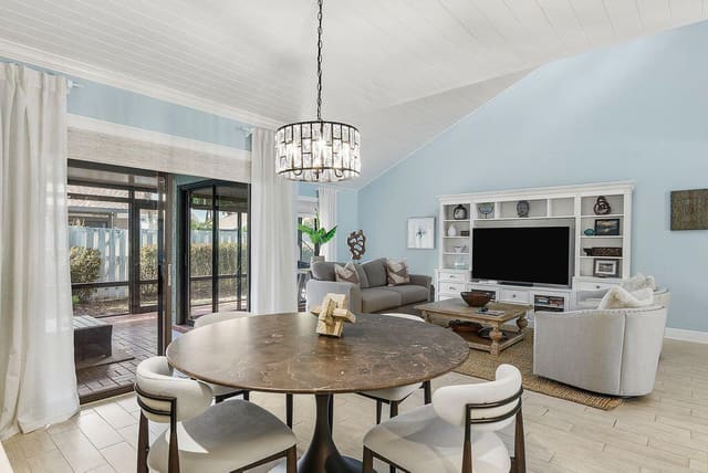 17225 Fownes Crescent, sold in Cape Pointe Of Jonathans Landing, Jupiter, FL