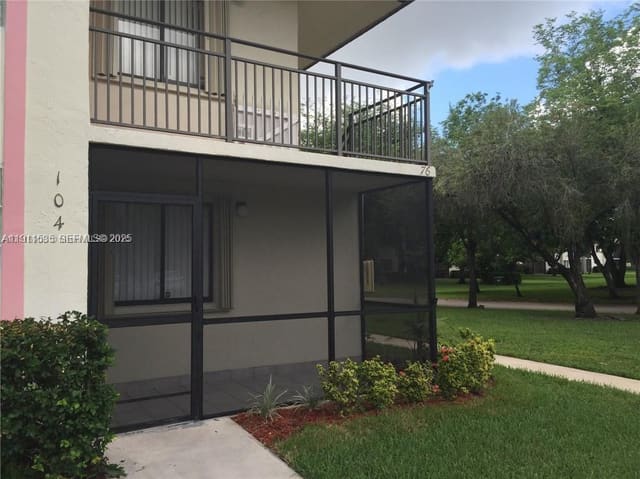 415 Lakeview Drive 104, sold in Racquet Club Apts At Bona, Weston, FL