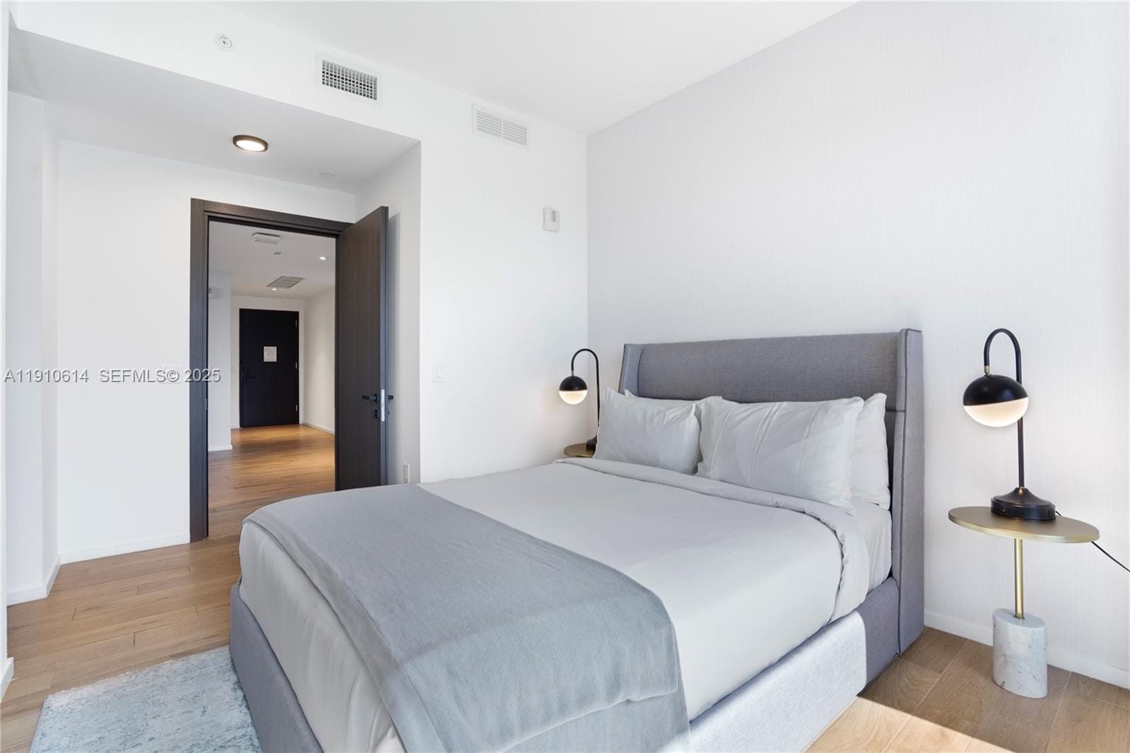 398 NE 5th Street 3618, Miami, FL 33132 photo 21