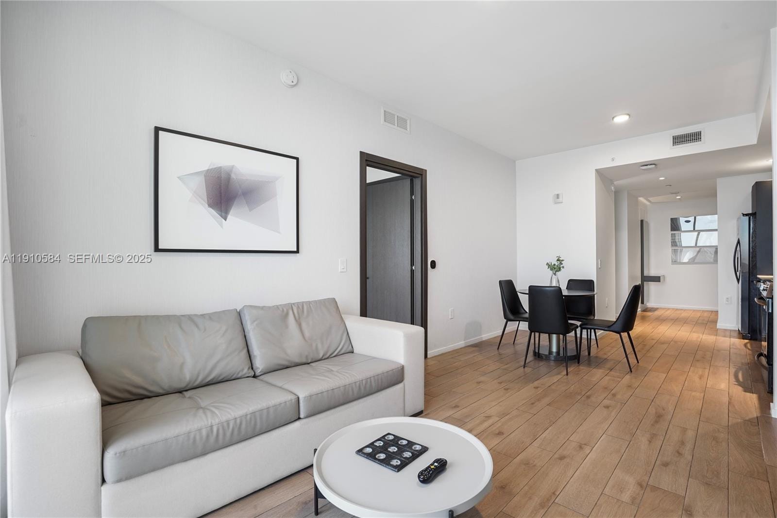 398 NE 5th Street 1811, Miami, FL 33132 photo 10