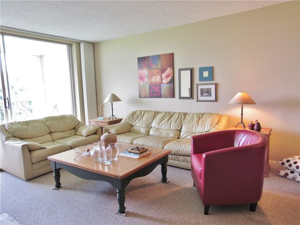 2661 S Course Drive 404 — photo 2