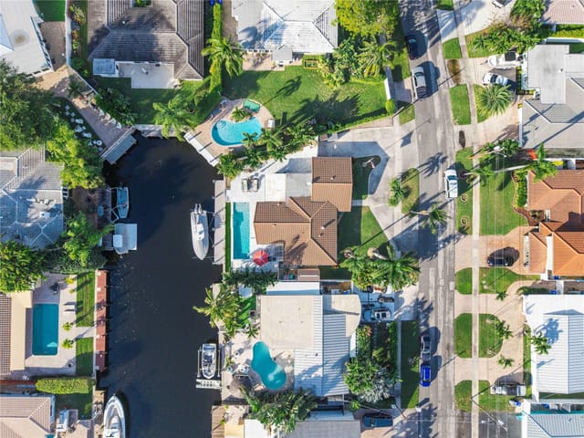 731 SE 4th Avenue, sold in Cypress Harbor 5th Sec, Pompano Beach, FL