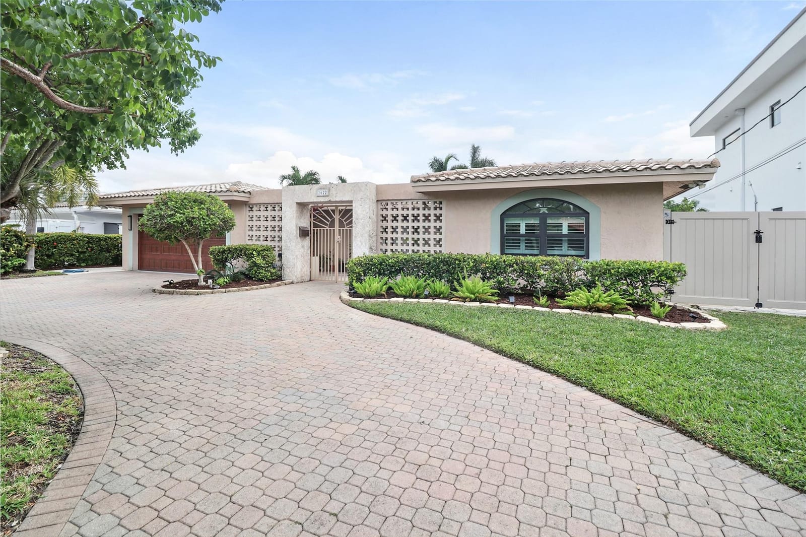 2622 NE 4th Street, Pompano Beach, FL 33062