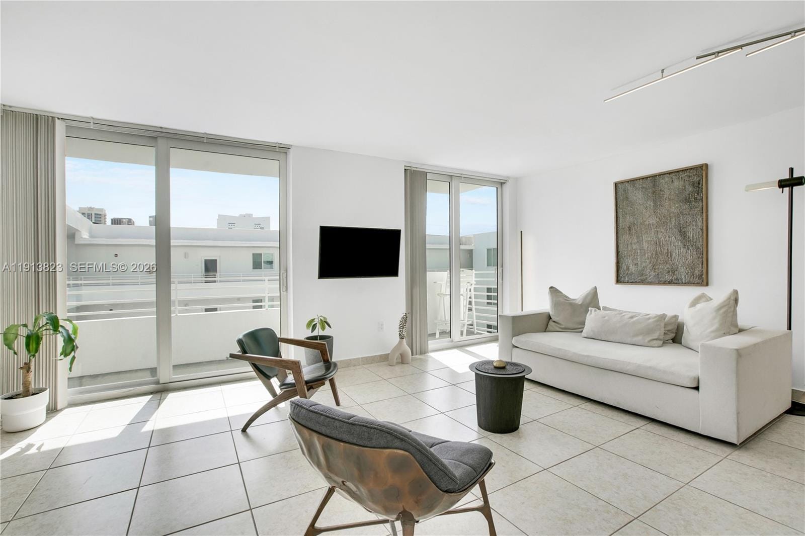 7800 Collins Avenue 502, Miami Beach, FL 33141 photo 2