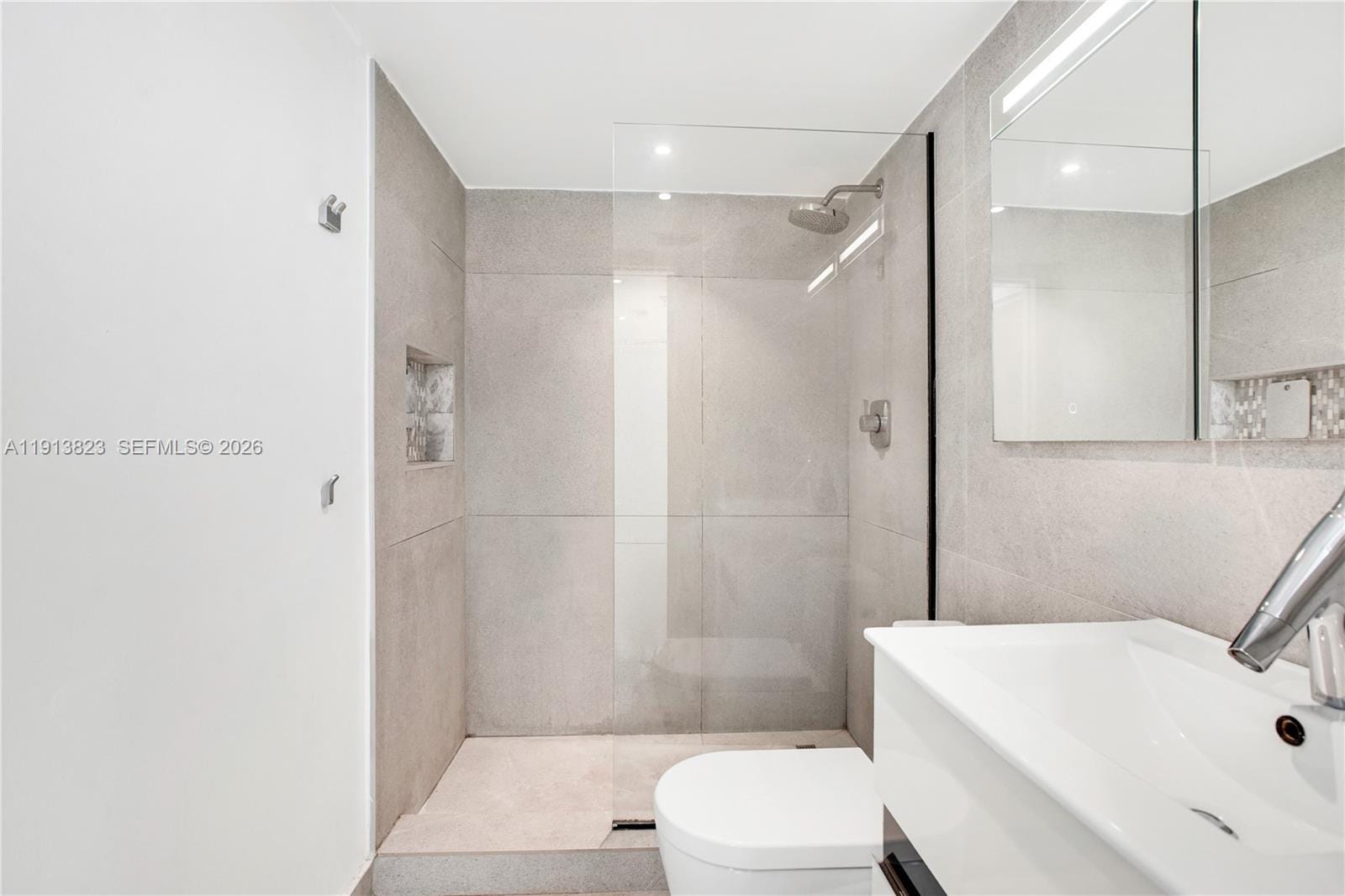 7800 Collins Avenue 502, Miami Beach, FL 33141 photo 15