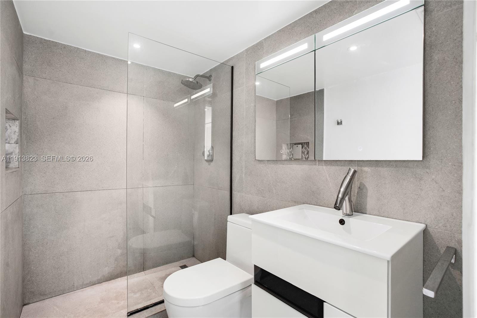 7800 Collins Avenue 502, Miami Beach, FL 33141 photo 16
