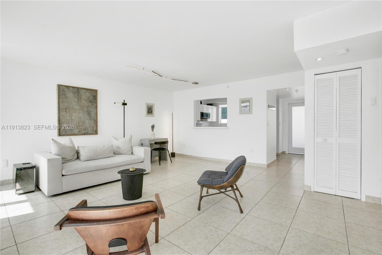 7800 Collins Avenue 502, Miami Beach, FL 33141 photo 3