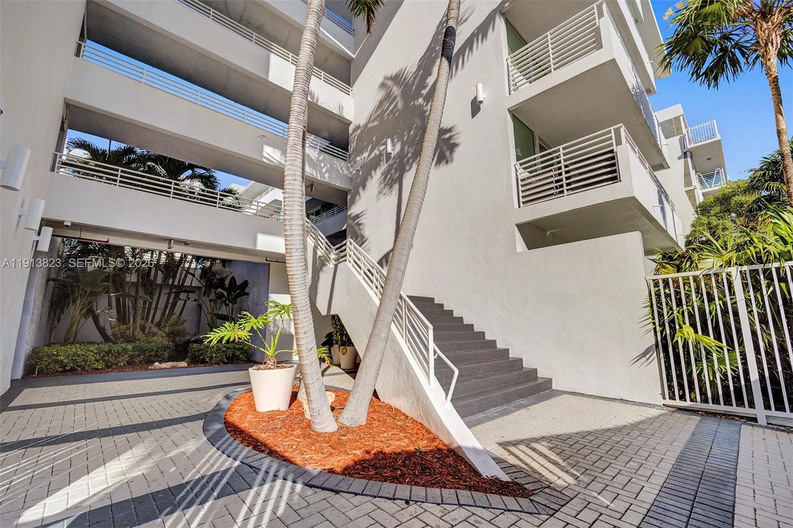 7800 Collins Avenue 502, Miami Beach, FL 33141 photo 23