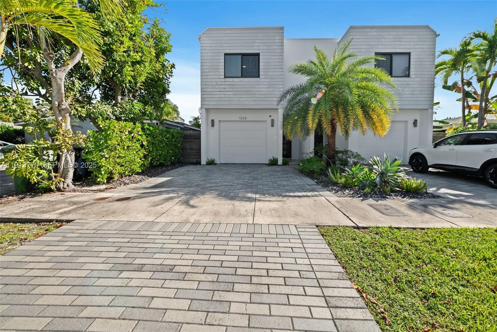 1226 NE 11th Avenue, Fort Lauderdale, FL 33304