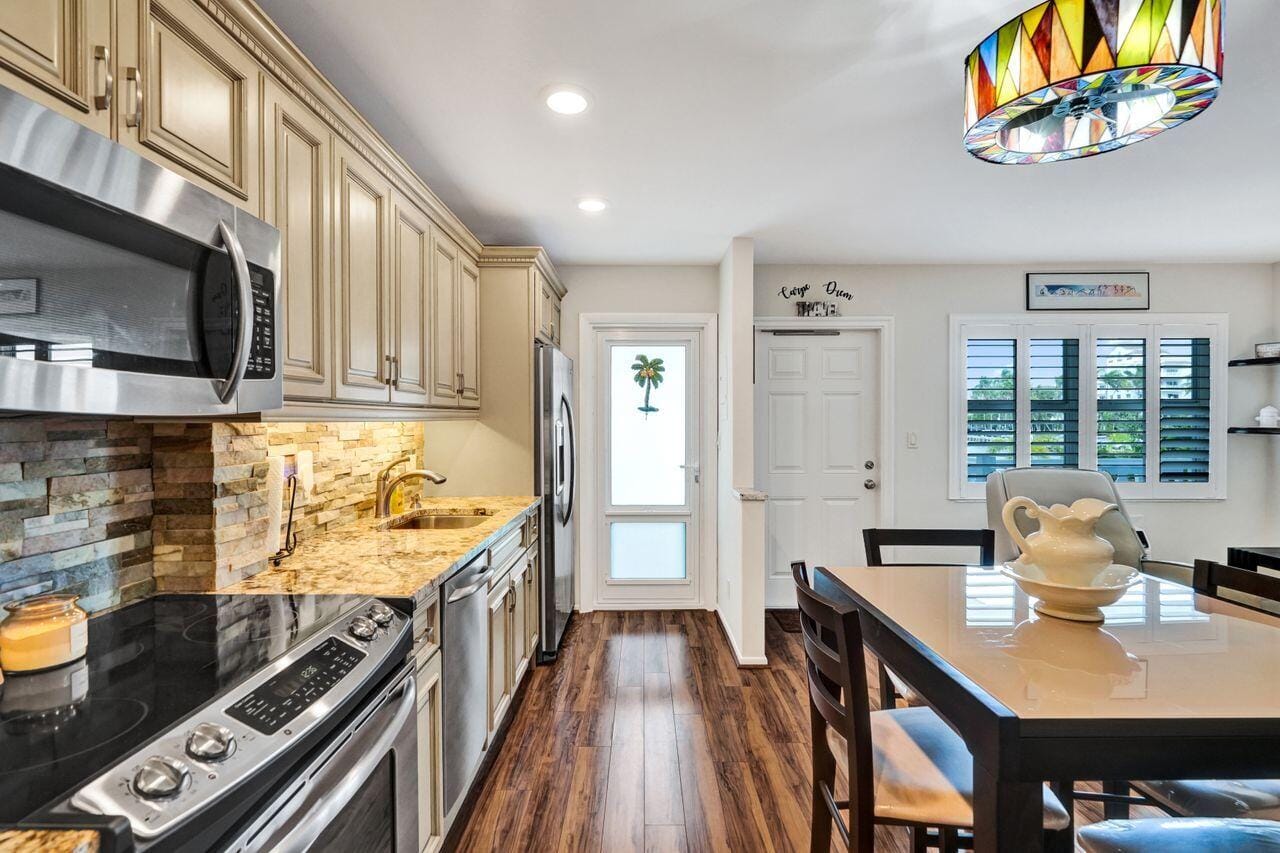 1850 S Ocean Drive 213 — photo 9