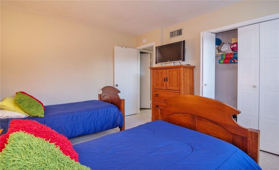 301 Lakeview Drive 204, Weston, FL 33326 photo 21