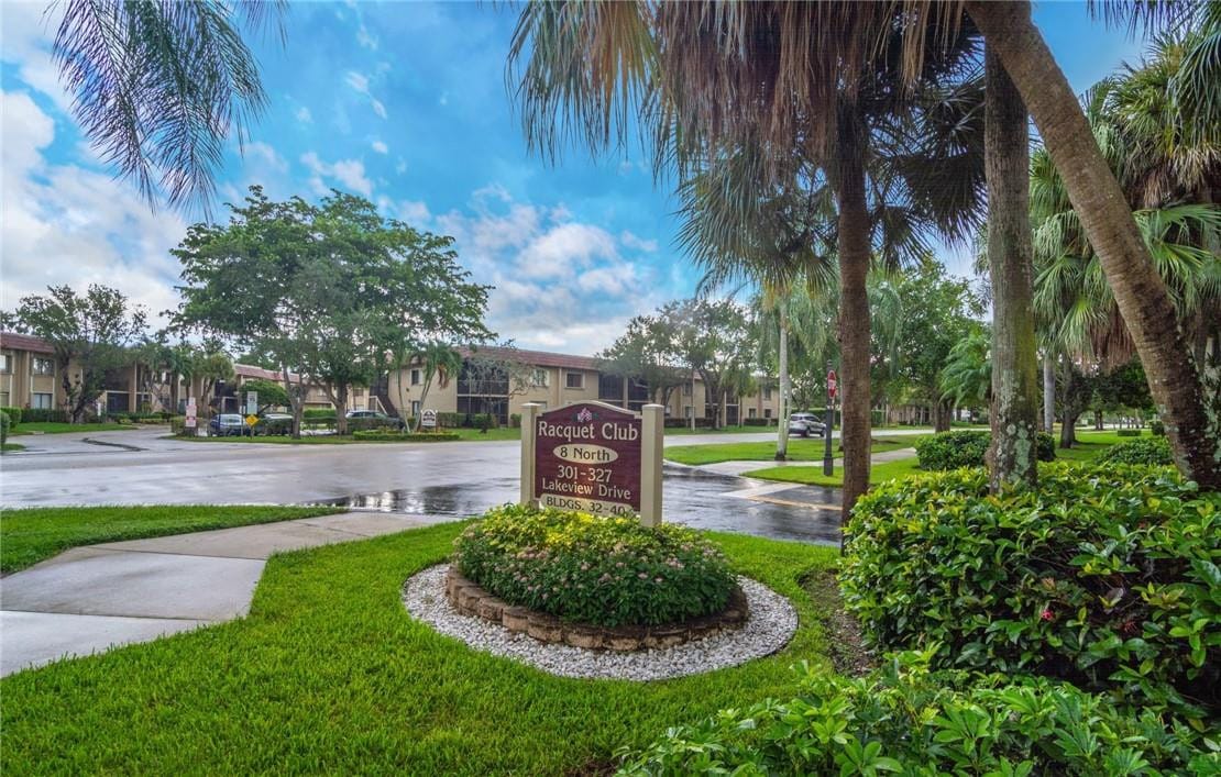 301 Lakeview Drive 204, Weston, FL 33326 photo 25